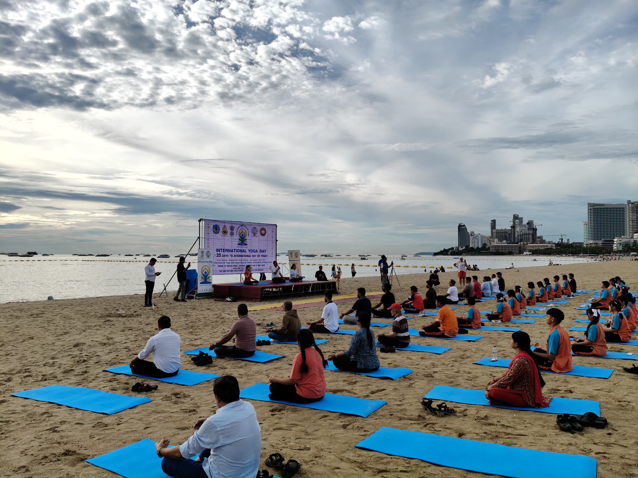 Pattaya Beach Hosts Yoga Session to Mark 25 Days to International Day of Yoga 2025